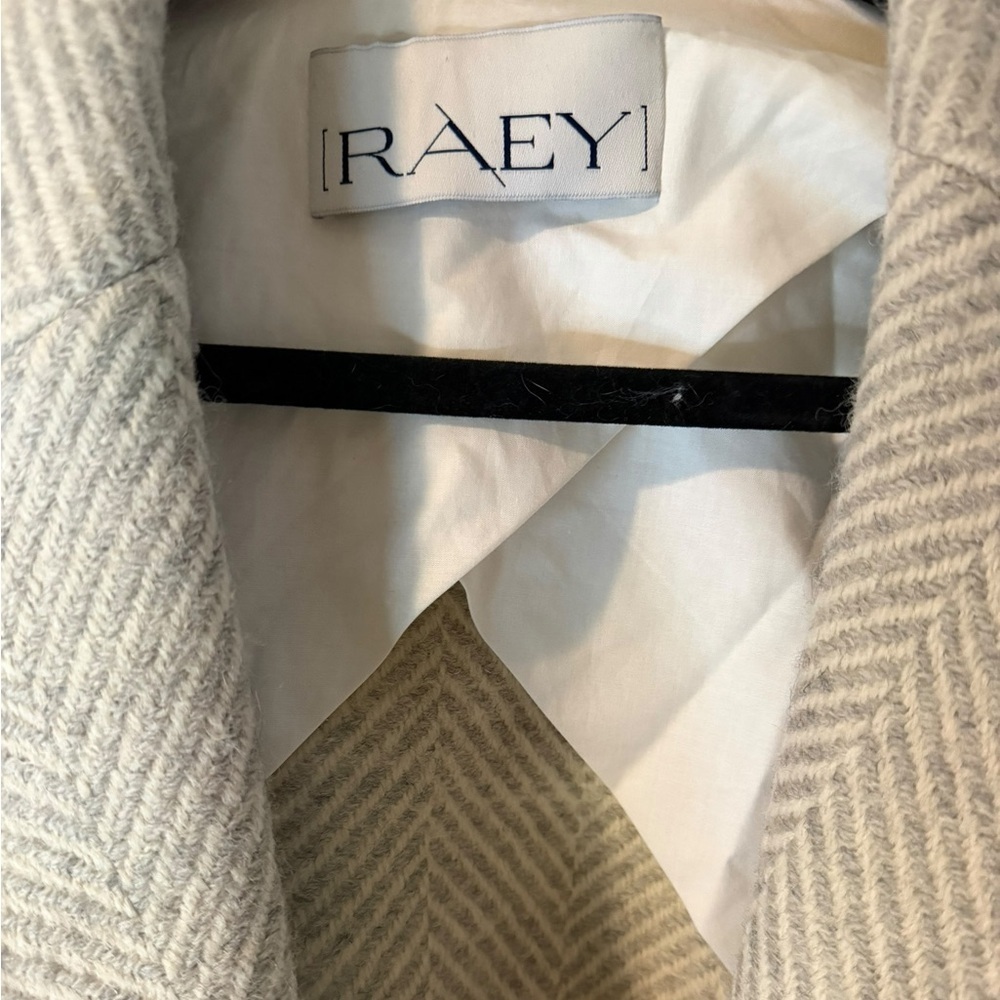 Raey - Designer Chic Women's Gray Herringbone Coat - Elegant Office Wear Size 10 - Picture 4 of 6